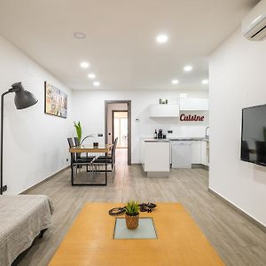 Luxury Beach Apartment, Next To The Sea